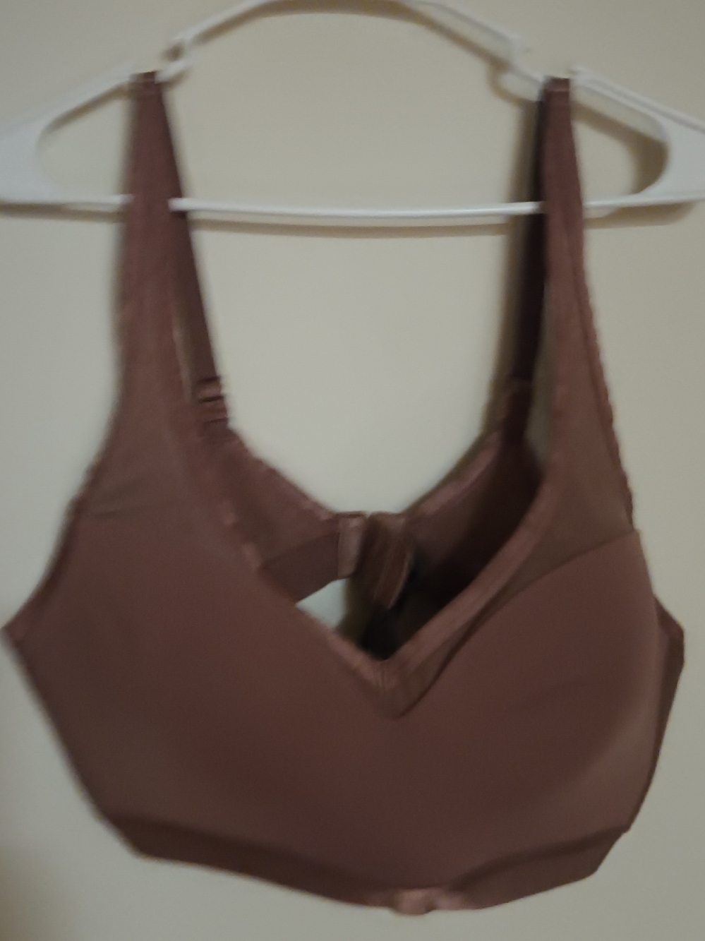 VICTORIA SECRET 38D BRA
